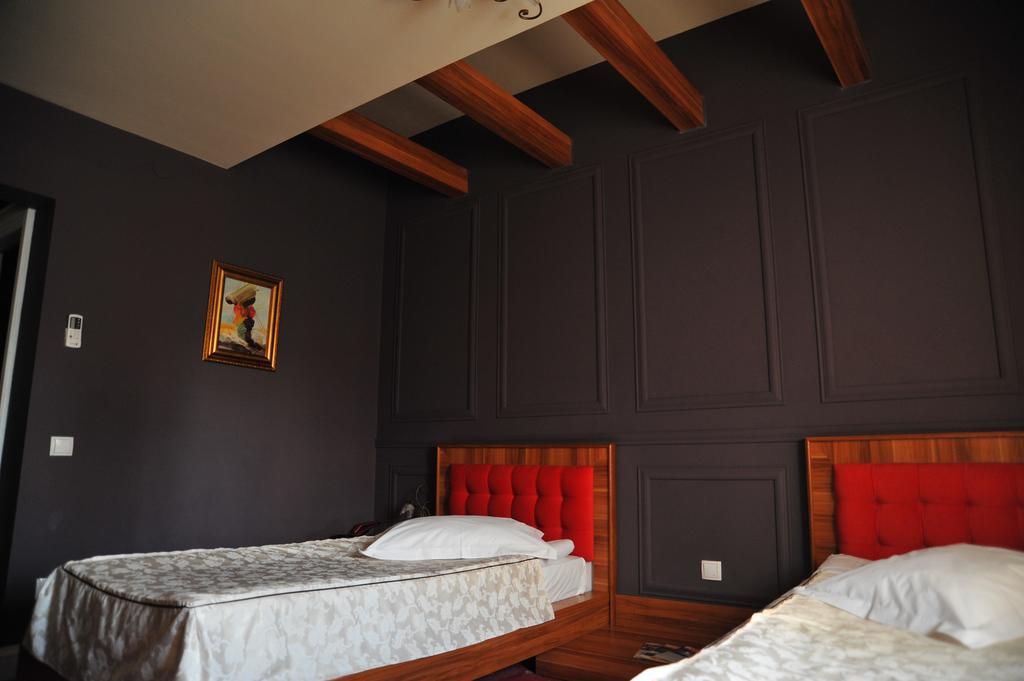 Hotel Castel Râmnicu Vâlcea Kültér fotó